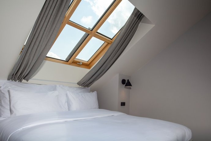 Imagen de la habitación del Hotel Orea Place Seno. Foto 9