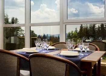 Imagen del bar/restaurante del Hotel Orea Špičák Šumava. Foto 3