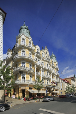 Imagen de los exteriores del Hotel Orea Spa Bohemia Mariánské Lázně. Foto 5