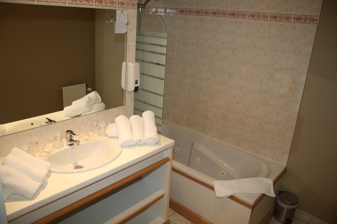 Imagen de la habitación del Hotel Oré. Foto 9