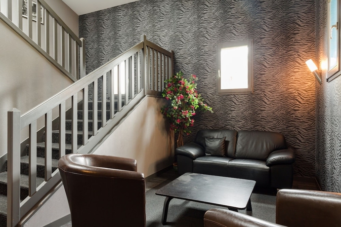 Imagen de los interiores del Hotel Oré. Foto 18