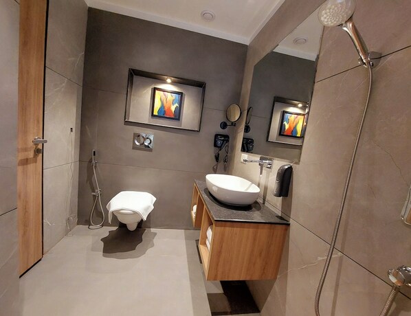 Imagen de la habitación del Hotel Oren Kasauli. Foto 28