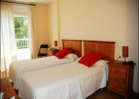 Imagen de la habitación del Hotel Oreneta. Foto 4