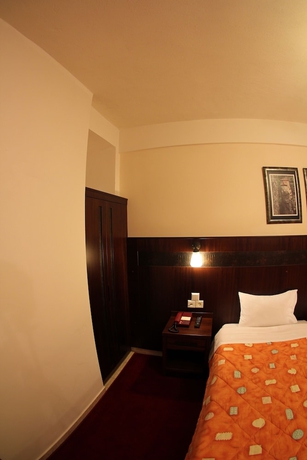 Imagen de la habitación del Hotel Orfeas, Kalambaka. Foto 10