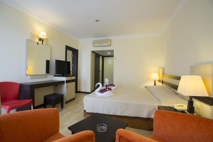 Imagen de la habitación del Hotel Orfeus Park. Foto 7