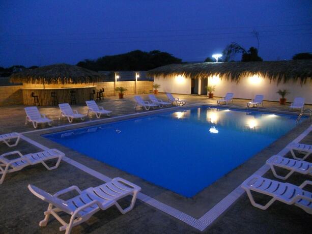 Imagen general del Hotel Organos Beach. Foto 12