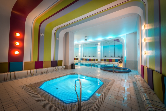 Imagen de la piscina del Hotel Orhideea Residence and Spa. Foto 15