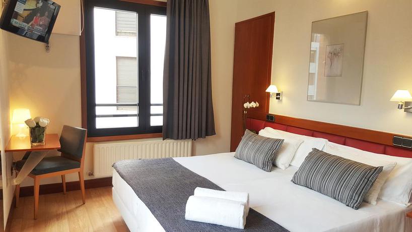 Imagen de la habitación del Hotel Oria. Foto 4