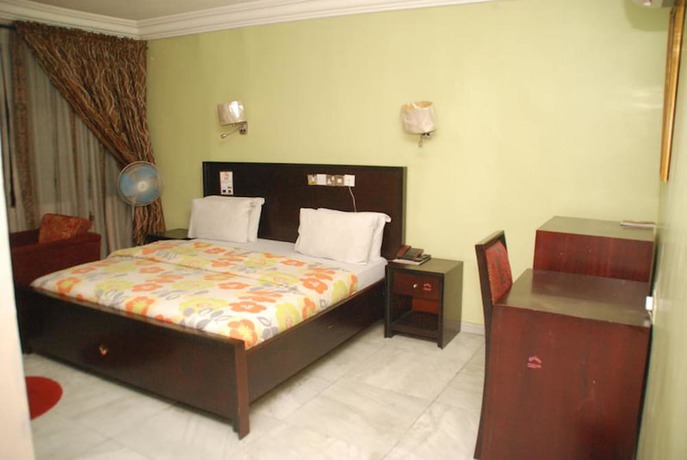 Imagen de la habitación del Hotel Orian. Foto 3