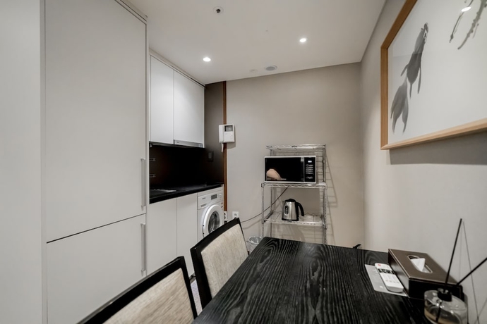 Imagen de la habitación del Hotel Oriens and Residences. Foto 14