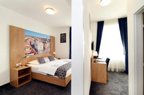 Imagen de la habitación del Hotel Orient Express. Foto 9