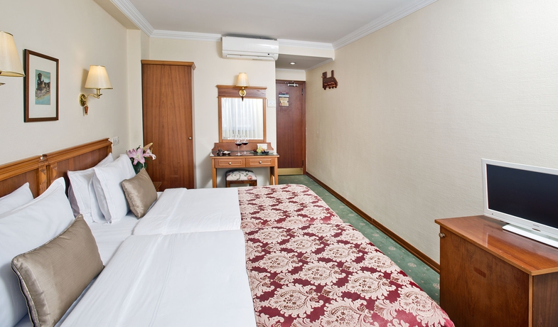 Imagen de la habitación del Hotel Orient Express and Spa By Orka Hotels. Foto 11