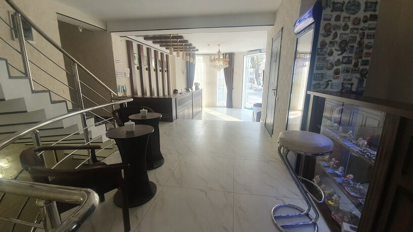 Imagen general del Hotel Orient Grand. Foto 5