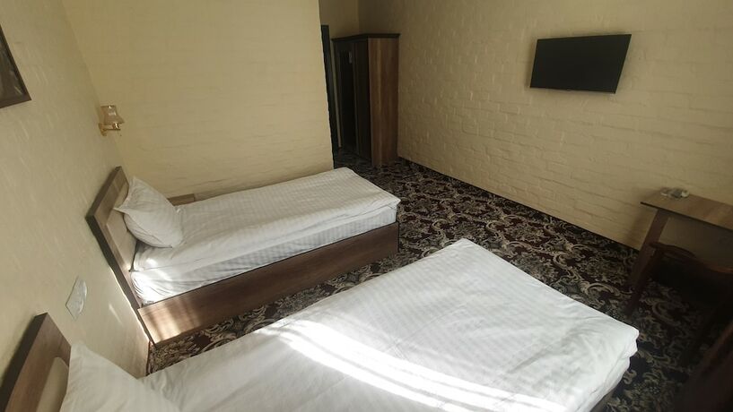 Imagen de la habitación del Hotel Orient Grand. Foto 12
