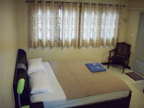 Imagen de la habitación del Hotel Orient House. Foto 13
