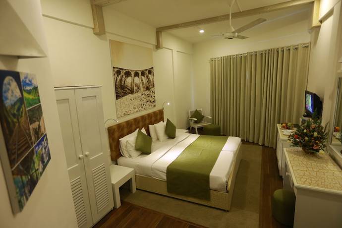 Imagen de la habitación del Hotel Orient, Kebillawela. Foto 11