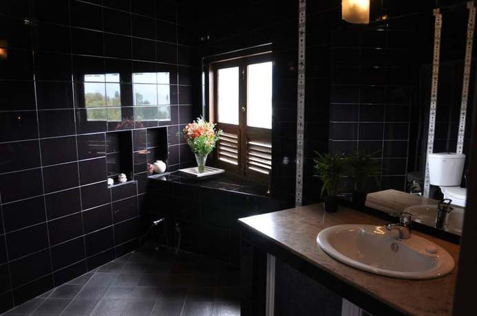 Imagen de la habitación del Hotel Orient, Kebillawela. Foto 14