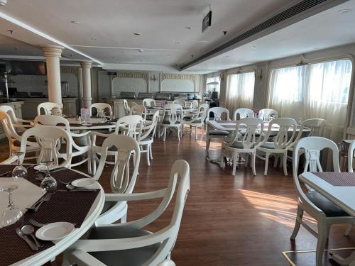 Imagen general del Hotel Orient MS Grand Rose. Foto 19