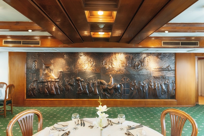 Imagen del bar/restaurante del Hotel Orient Nile Romance Nile Cruise - Every Saturday from Luxor for 07 and 04 Nights - Every Wednesday F. Foto 2