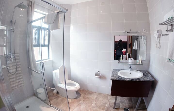 Imagen de la habitación del Hotel Orient Park. Foto 13