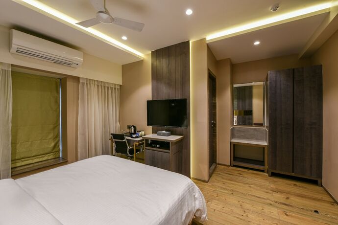 Imagen de la habitación del Hotel Orient Regency. Foto 16