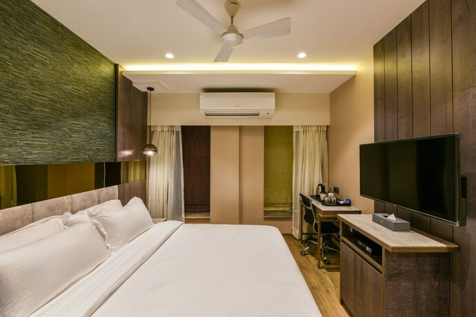 Imagen de la habitación del Hotel Orient Regency. Foto 17