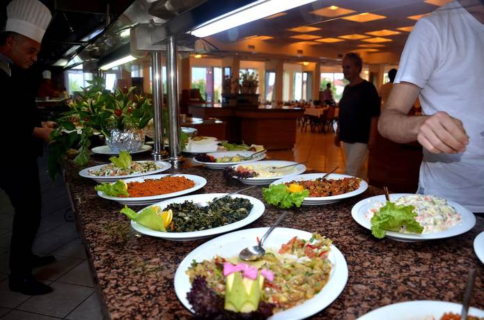 Imagen del bar/restaurante del Hotel Orient Resort. Foto 5