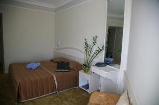 Imagen de la habitación del Hotel Orient Resort Hotel. Foto 6
