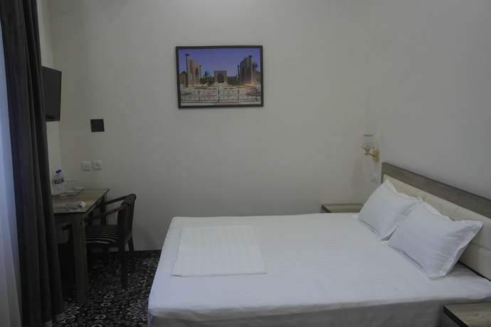Imagen de la habitación del Hotel Orient Star. Foto 11