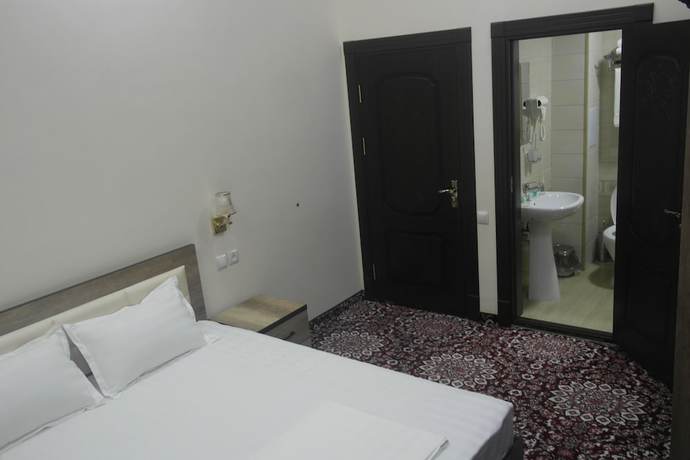 Imagen de la habitación del Hotel Orient Star. Foto 15