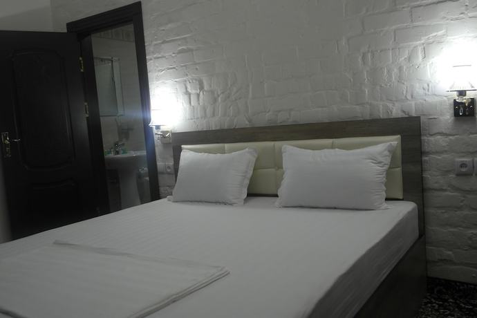 Imagen de la habitación del Hotel Orient Star. Foto 18