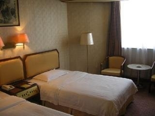 Imagen de la habitación del Hotel Orient, Yanta. Foto 4