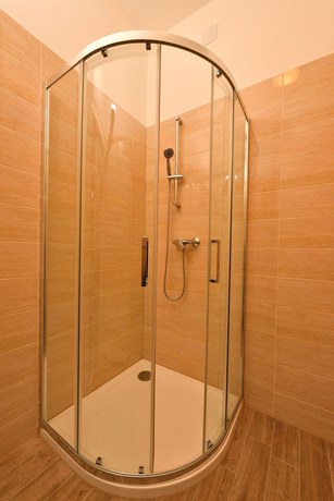 Imagen de la habitación del Hotel Orient Zagreb. Foto 9