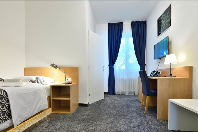 Imagen de la habitación del Hotel Orient Zagreb. Foto 14