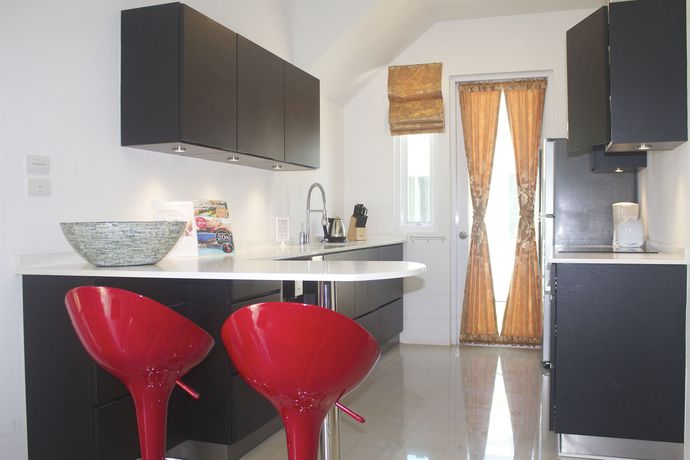 Imagen de la piscina del Hotel Oriental Beach Pearl Resort. Foto 12