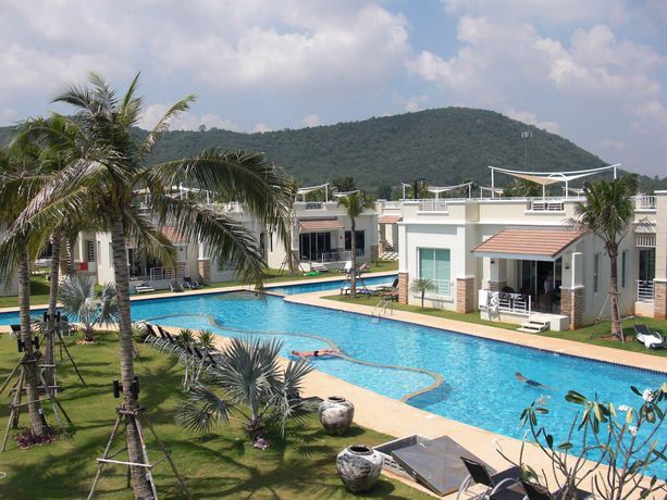 Imagen de los exteriores del Hotel Oriental Beach Pearl Resort. Foto 7