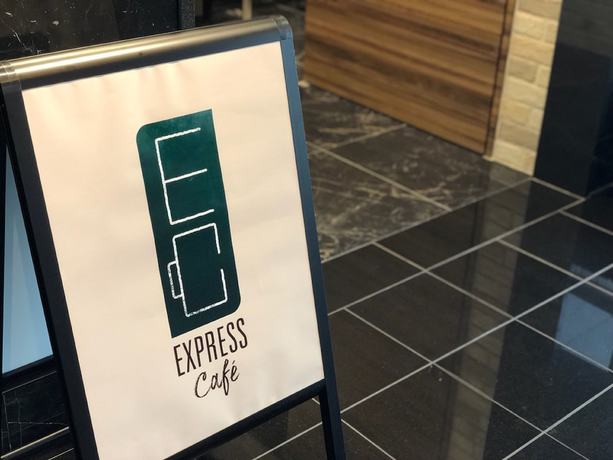 Imagen del bar/restaurante del Hotel Oriental Express Osaka Shinsaibashi. Foto 2