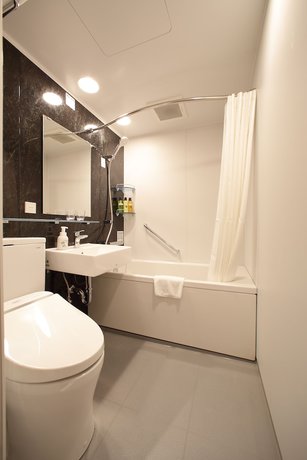 Imagen de la habitación del Hotel Oriental Express Tokyo Kamata. Foto 16
