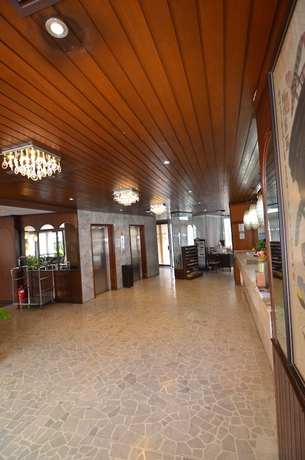 Imagen de los interiores del Hotel Oriental. Foto 16