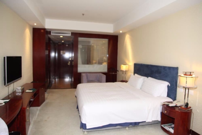 Imagen de la habitación del Hotel Oriental Garden. Foto 4