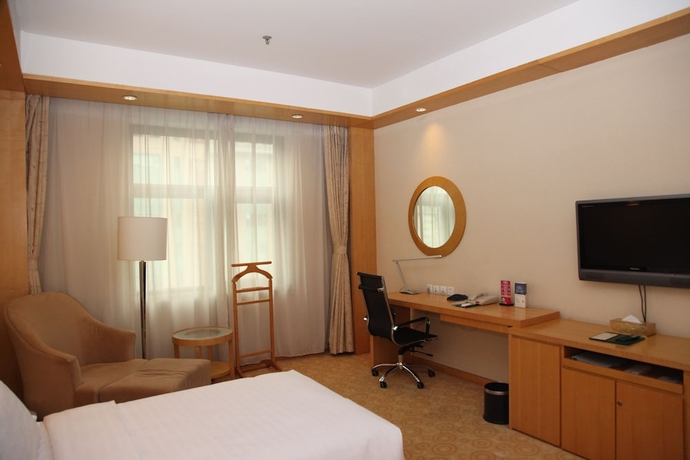 Imagen de la habitación del Hotel Oriental Garden. Foto 5