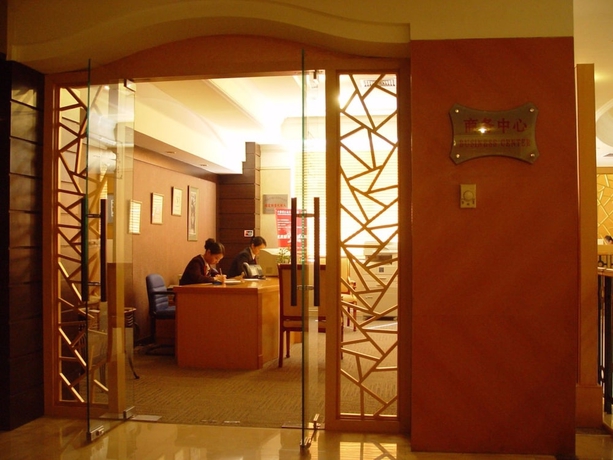 Imagen de los interiores del Hotel Oriental Garden. Foto 17
