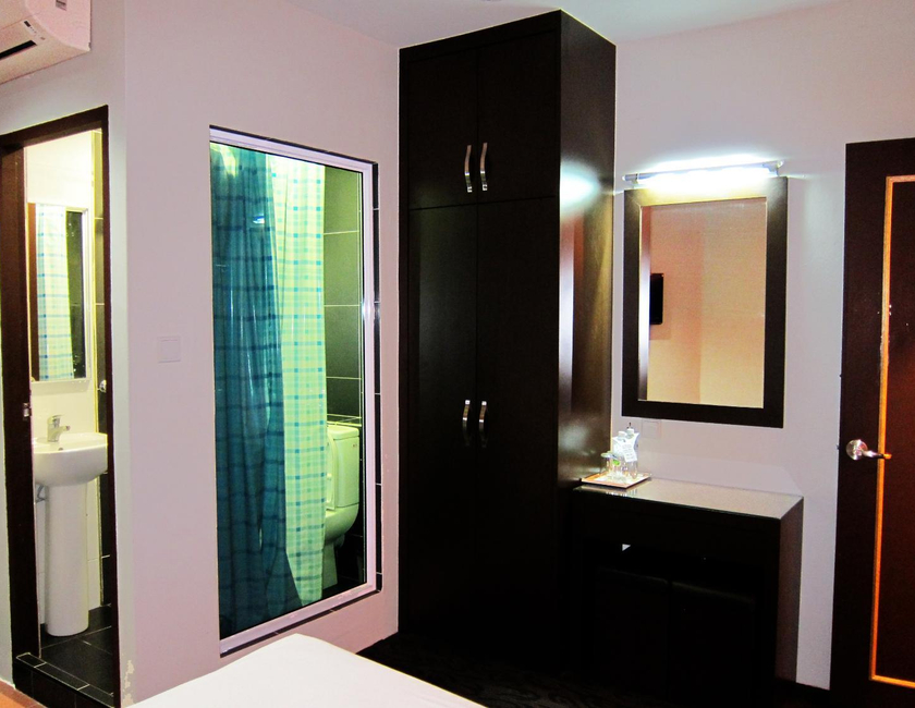 Imagen general del Hotel Oriental Inn. Foto 10