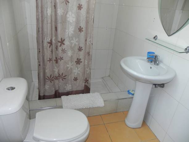 Imagen de la habitación del Hotel Oriental North Legon. Foto 6