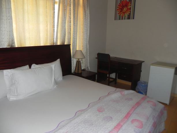 Imagen de la habitación del Hotel Oriental North Legon. Foto 19