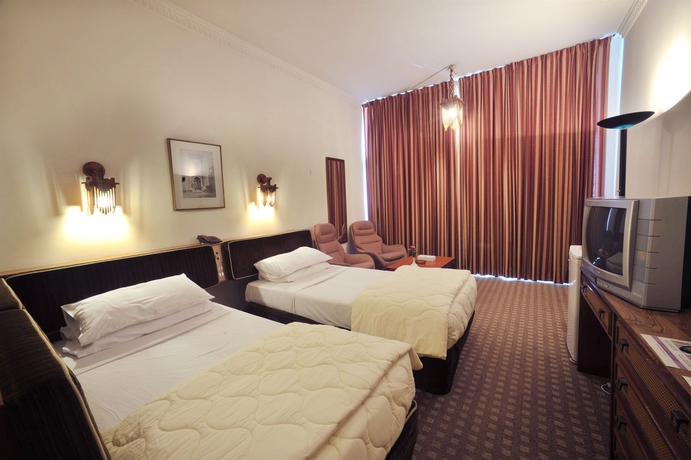 Imagen de la habitación del Hotel Oriental Palace. Foto 11