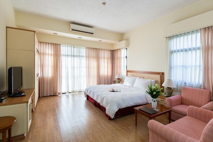 Imagen de la habitación del Hotel Oriental Palace, Hanoi. Foto 21