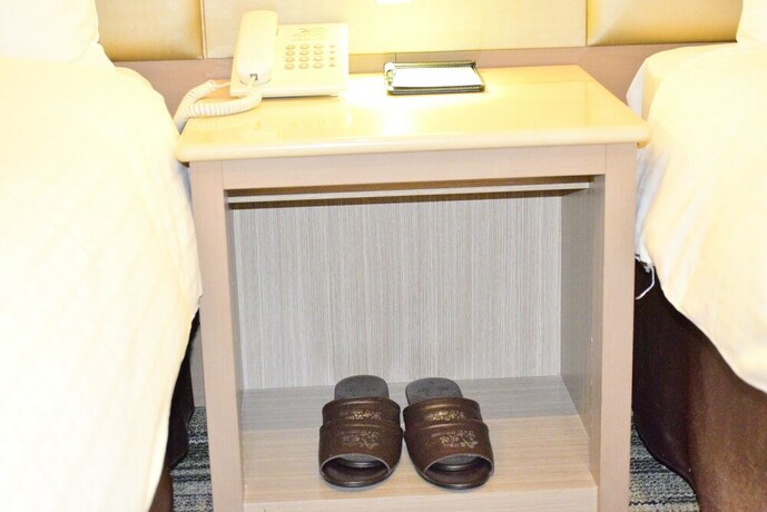 Imagen de la habitación del Hotel Oriental Pearl International. Foto 14