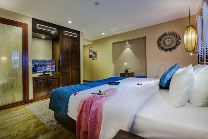 Imagen de la habitación del Hotel Oriental Suite and Spa. Foto 3