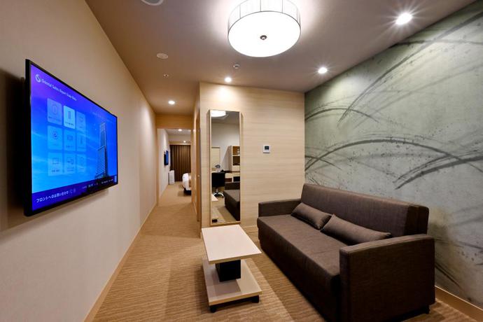 Imagen de la habitación del Hotel Oriental Suites Airport Osaka Rinku. Foto 13